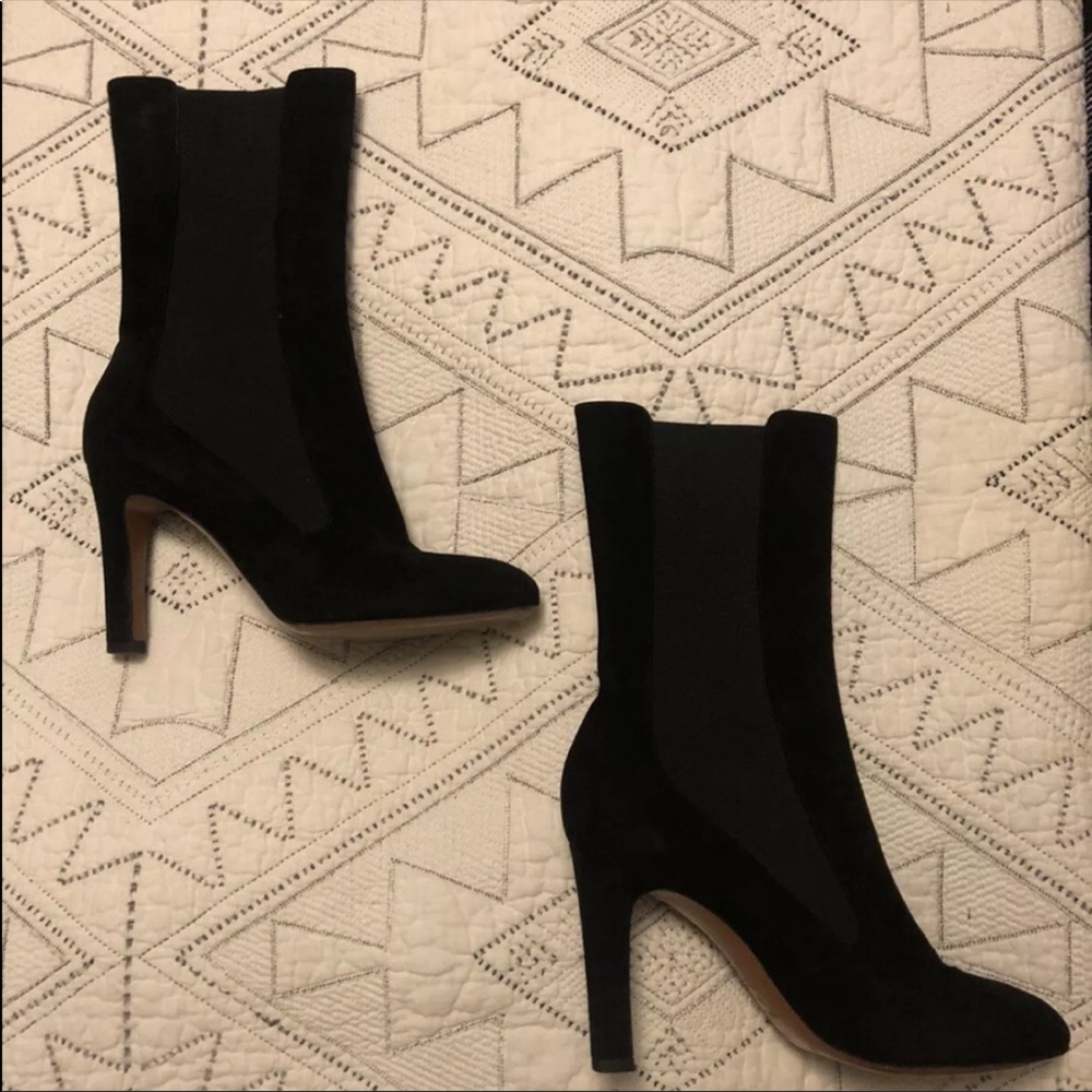 EUC Black Suede Alaïa ankle boots 39 - US 8.5 $1295 GORGEOUS!!
